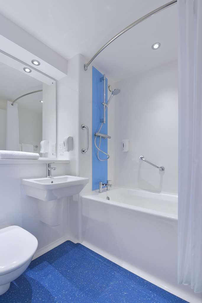 Travelodge Birmingham Oldbury Oldbury  Oda fotoğraf